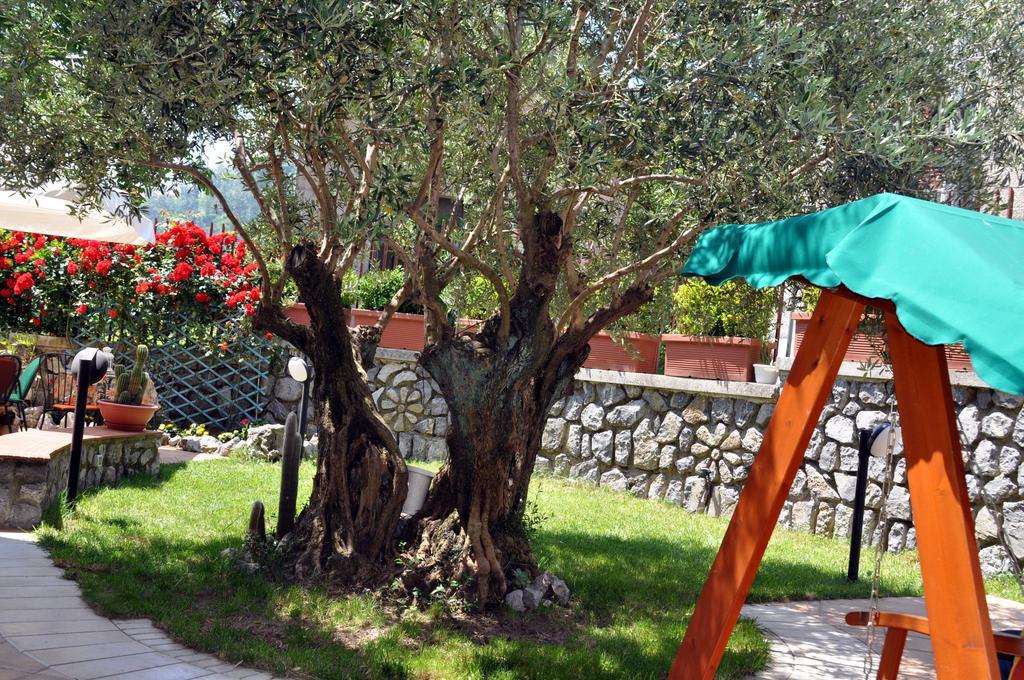 A 2 Passi Dagli Dei Bed & Breakfast Agerola Exterior photo